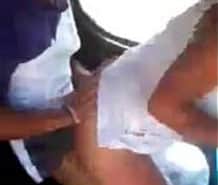 gostosa faz sexo na moto taxi