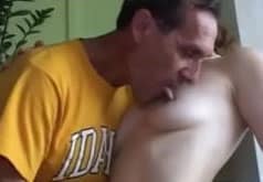 tio tarado comendo a sobrinha