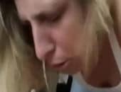 Gozando na boca da novinha até sair pelo nariz